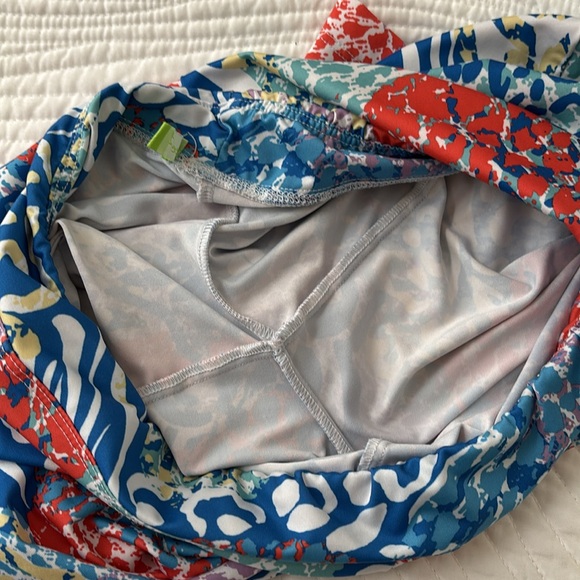 Tee 2 Sea Resort Shorts Golf Swim Biking Fitness
Red blue tropical colorful M - Picture 6 of 11